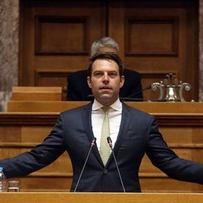 Ο Στέφανος Κασσελάκης δίνει στη δημοσιότητα το πόθεν έσχες