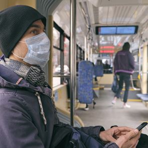 Κορονοϊός: 2.301 νέα κρούσματα, 41 θάνατοι και 452 διασωληνωμένοι