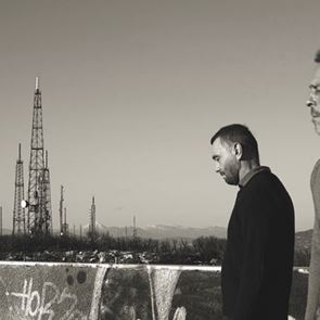 Ο Κωνσταντίνος Βήτα και ο Νίκος Πατρελάκης ζουν στη δική τους Neapoly