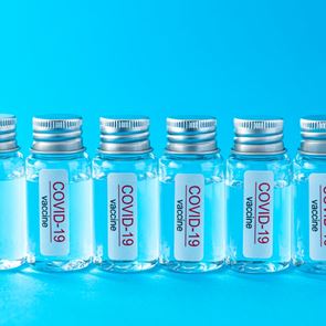 26 κρίσιμες ερωτήσεις για το &lt;em>εμβόλιο&lt;/em> ενάντια στην Covid-19