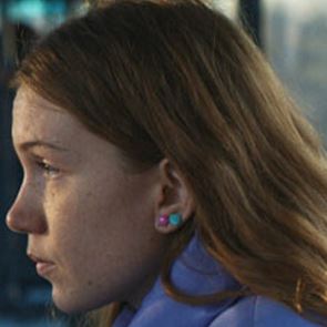 Κορίννα Ντουλλάαρτ, ένα κορίτσι μετράει τ᾽άστρα