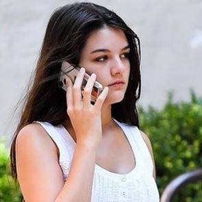 Το ντεμπούτο της Suri Cruise στο Χόλιγουντ