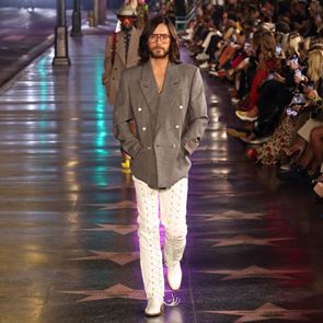 Ποιος αποφασίζει τι ρούχα φοράμε; Εμείς, οι σχεδιαστές ή κάποιος αλγόριθμος