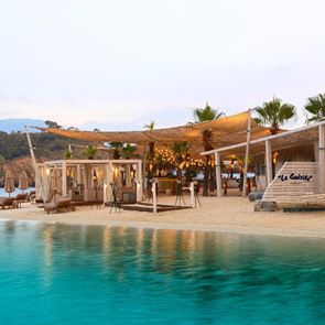 Λένε πως αυτά είναι τα κορυφαία beach bars της Μεσογείου