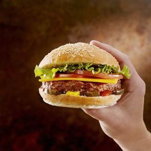 Ένας πάναπλος οδηγός για το τέλειο, σπιτικό burger