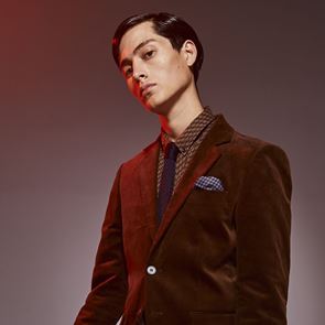 5 διαφορετικά στυλ κοστουμιών για το φετινό φθινόπωρο