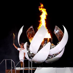 Ολυμπιακοί Αγώνες: Η Naomi Osaka άναψε τον Βωμό