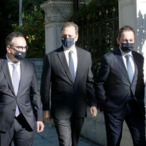 Γιατί ο ανασχηματισμός της ελληνικής κυβέρνησης πυροδότησε σενάρια πρόωρων εκλογών