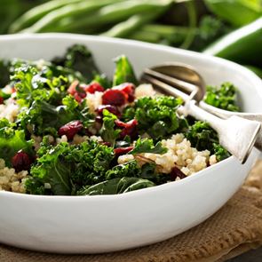 Τα λάθη που μπορούν να &#39;καταστρέψουν&#39; μία υγιεινή σαλάτα