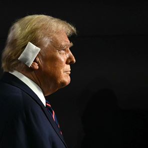 Κι όμως ο Donald Τrump έχει υπάρξει δωρητής της Κamala Harris