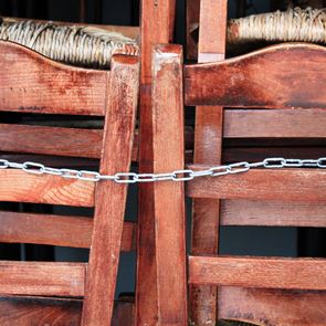 Πώς θα γίνει η σταδιακή άρση του lockdown