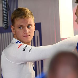 Φεύγει ο Schumacher, έρχεται επισήμως ο Hulkenberg στη Haas