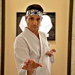 Όλες οι αναφορές του Cobra Kai στο Karate Kid