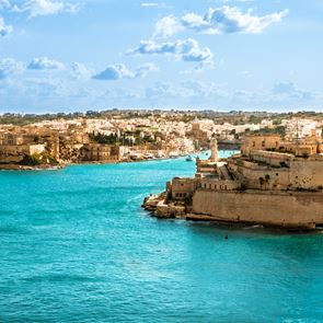 Η Μάλτα πληρώνει για ταξιδιώτες