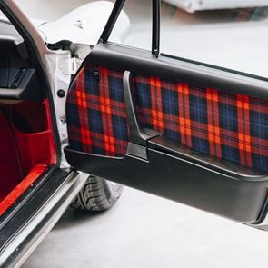 Η ιστορία ενός υπέροχου, διαχρονικού υφάσματος της &lt;em>Porsche&lt;/em>