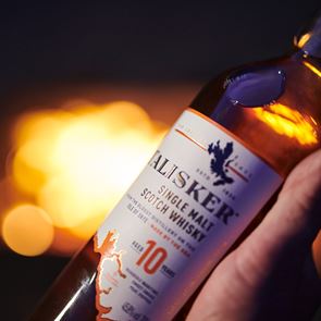 Το τέλειο χριστουγεννιάτικο δώρο: Ένα σκωτσέζικο single malt ουίσκι με θαλασσινό, πιπεράτο χαρακτήρα