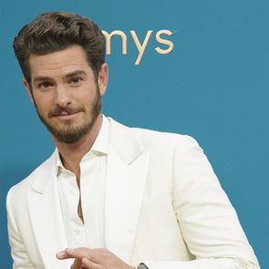 Μετά τη Julia Roberts, (μάλλον) και ο Andrew Garfield στο After the Hunt