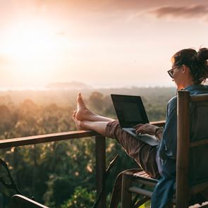Σε εφαρμογή το σχέδιο για γρήγορο και προσιτό ίντερνετ παντού