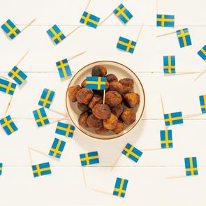 Η μόνη συνταγή που χρειάζεσαι για τη σημερινή Meatball Day