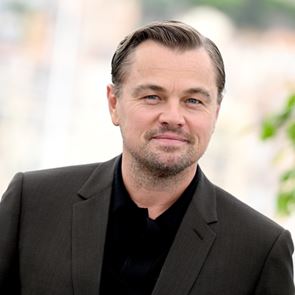 Ένα μοντέλο του Playboy &#39;καίει&#39; τον Leonardo DiCaprio