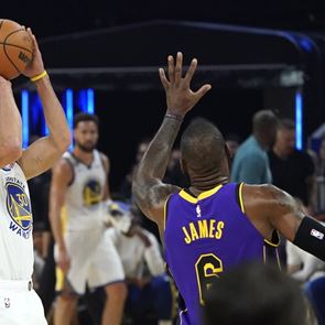 Το Ουόριορς - Λέικερς αναβιώνει τη μεγαλύτερη μάχη του 21ου αιώνα