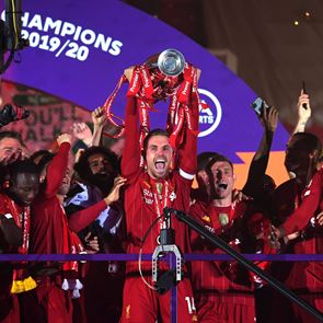 Λίβερπουλ στην κορυφή, οι φωτογραφίες