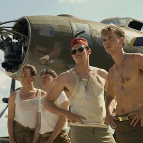 Η σκληροτράχηλη προπόνηση των Austin Butler και Barry Keoghan για το Masters of the Air