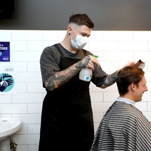 Όχι στο άνοιγμα της αγοράς λένε οι λοιμωξιολόγοι