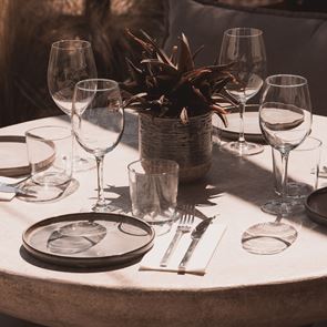 Βρήκαμε τον απόλυτο καλοκαιρινό παράδεισο, λίγα χιλιόμετρα από το κέντρο της Αθήνας