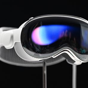 Το Apple Vision Pro κυκλοφόρησε, οι γκάφες ξεκίνησαν