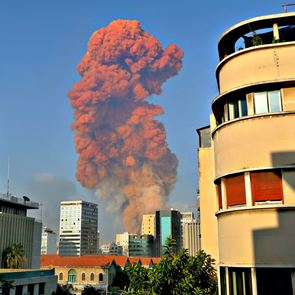 Φωτογραφίες από τις φονικές εκρήξεις στη Βηρυτό