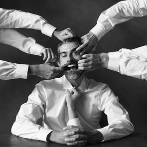 Στην παράσταση του Έκτορα Λυγίζου θα γίνει &quot;Το Σώσε