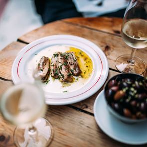 Tasty Awards 2023: Τα αγαπημένα Bar &amp; Wine Restaurants της πόλης