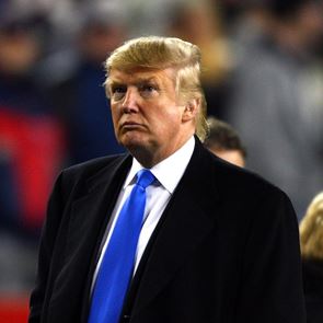 Οι Αμερικανοί δεν εμπιστεύονται τον Trump για τον κορονοϊό