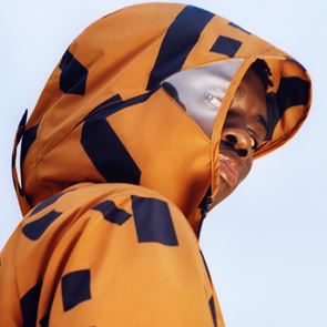 Το πολύχρωμο σύμπαν του οίκου Kenzo στην πιο σπορ εκδοχή