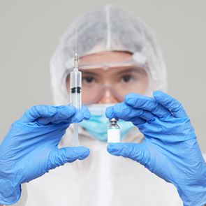 Εμβόλιο Οξφόρδης, τα πρώτα επίσημα αποτελέσματα