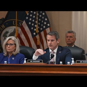 Ξέρουμε πού θα δεις το ντοκιμαντέρ για το πώς ο Donald Trump έφτασε να δικάζεται για 4 αδικήματα