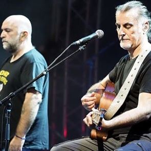 Ο Φίλιππος Πλιάτσικας και ο Μπάμπης Στόκας για την &#39;παύση&#39; των Πυξ Λαξ