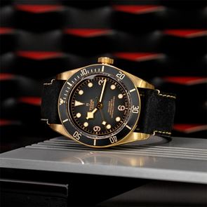 Το νέο Black Bay Bronze της Tudor είναι του βάθους