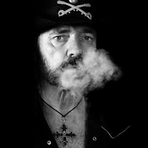 O Lemmy ήταν η ματωμένη καρδιά του ροκ