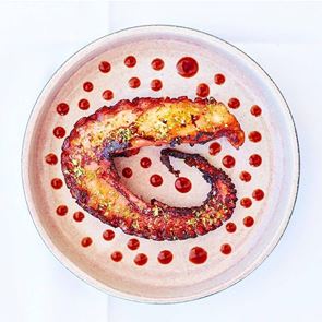 Ένα εστιατόριο στη Σίφνο είναι ο γαστρονομικός πόθος κάθε ψαροφαγά