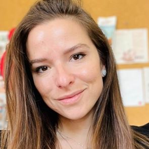 Το λευκό τιγράκι έξω από το Αττικό Πάρκο και οι &#39;φιλόζωοι