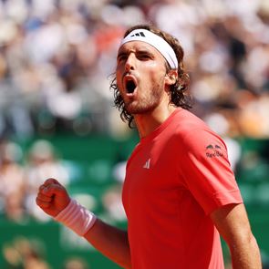 Ο Στέφανος Τσιτσιπάς και η νέα πρόσκληση προς τη Margot Robbie