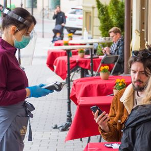 &lt;em>Κορονοϊός&lt;/em>: 2.691 νέα κρούσματα