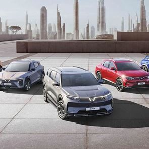 Vinfast: Πώς από τα noodle bars έφτασε στα ηλεκτρικά αυτοκίνητα