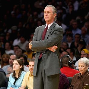 Όλοι βγάζουν το καπέλο στον Pat Riley