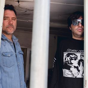 Πασίγνωστος <em>ηθοποιός</em> του Χόλιγουντ συμμετέχει στο βίντεο κλιπ ελληνικού συγκροτήματος