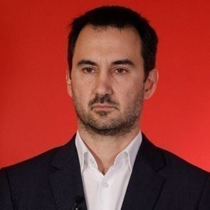 Ο Αλέξης Χαρίτσης, πρόεδρος της ΚΟ των 11 που αποχώρησαν από τον ΣΥΡΙΖΑ