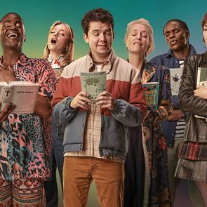 5 σειρές για να αναπληρώσεις το κενό του Sex Education