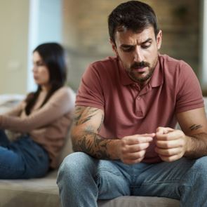 Το σημάδι που δείχνει 100% ότι το ταίρι σου σκοπεύει να σε χωρίσει